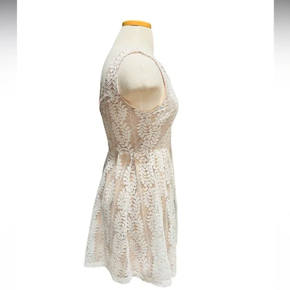 Lulus All of My Heart Lace Skater Short Mini Dress, Cream White Size Medium NWT - Picture 7 of 12